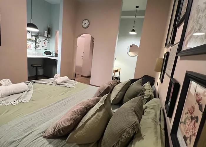 Apartament Charme And Cozy 3 Km Away From Duomo Mediolan